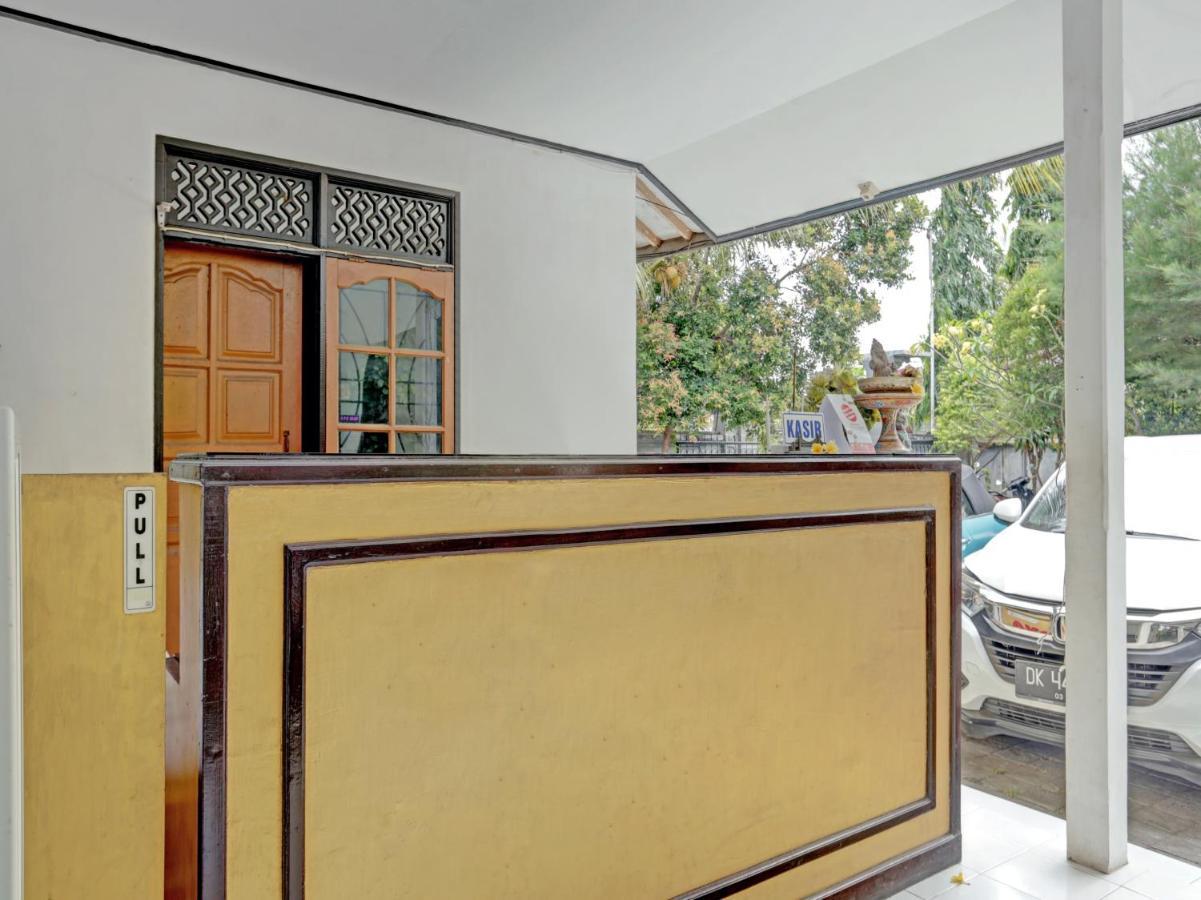 Oyo 3096 Hotel Dewi Warsiki Gilimanuk Kültér fotó